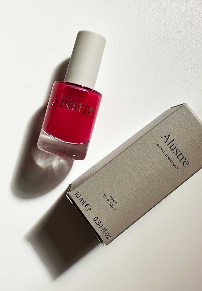 Alustre Product TopCoat Closeup