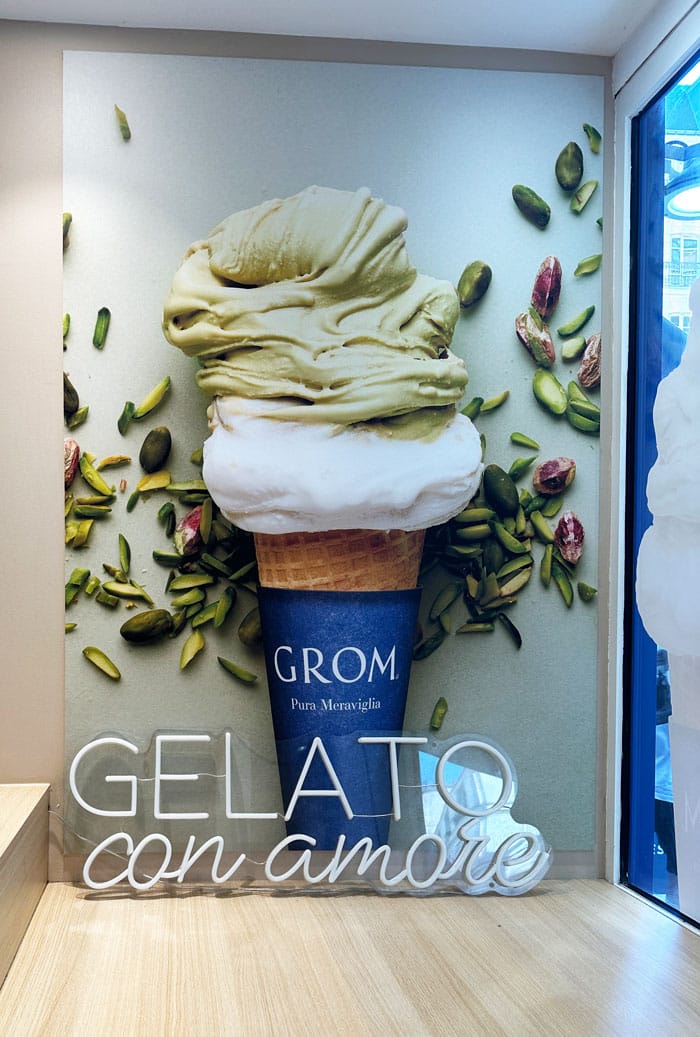Der grosse Glutenfrei in Paris-Guide 2025: Die besten Adressen 39 Grom Plakat