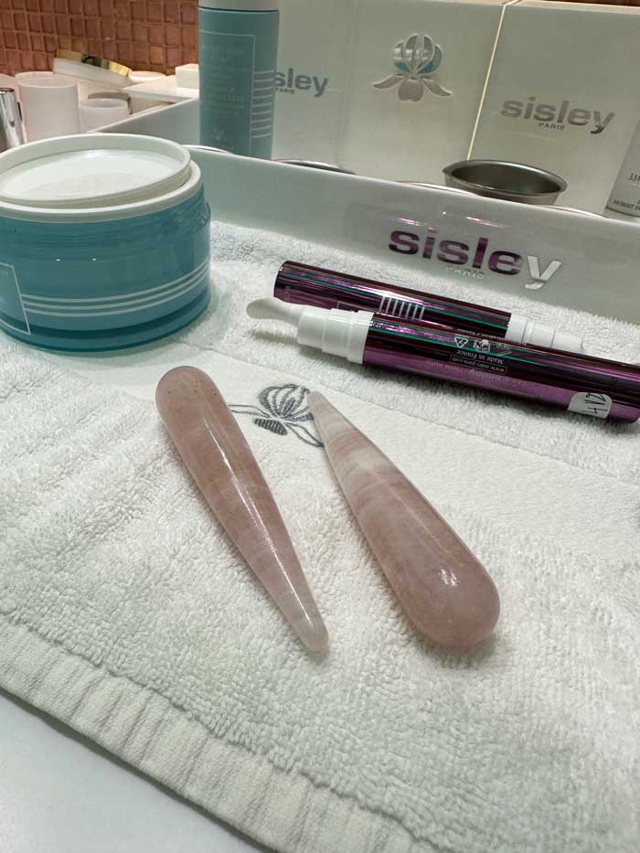 Sisley Spa Treatment QuarzRoller Closeup