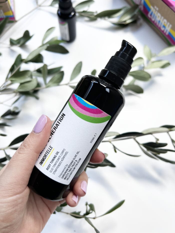 Nachhaltige Hautpflege aus Sardinien, verwurzelt in Zürich: IKNOSGENERATION 8 Hey Pretty Beauty Blog Review Brand Love Iknosgeneration Sardinia Zürich Blue Zone Immortelle Restorative Facial Oil Body Toning Oil