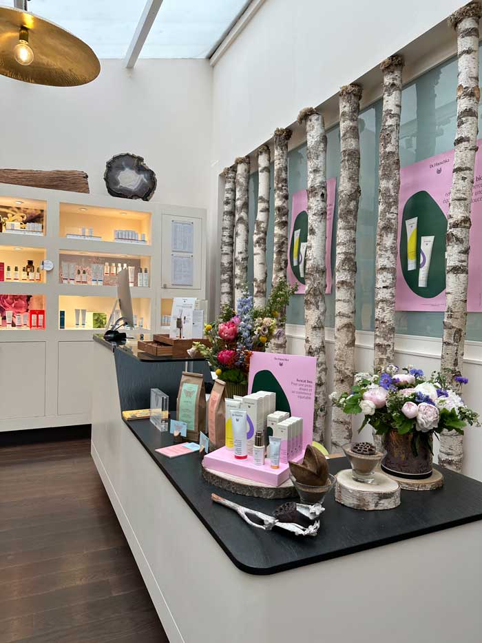Spa Review: La Maison Dr. Hauschka in Paris 20 MaisonDrHauschka Empfang
