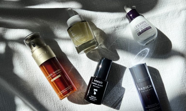 5 neue Super-Seren für jedes Hautbedürfnis Hey Pretty Beauty Magazine Blog Review Super Seren Serums Clarins Kottes By Terry Verso Radical