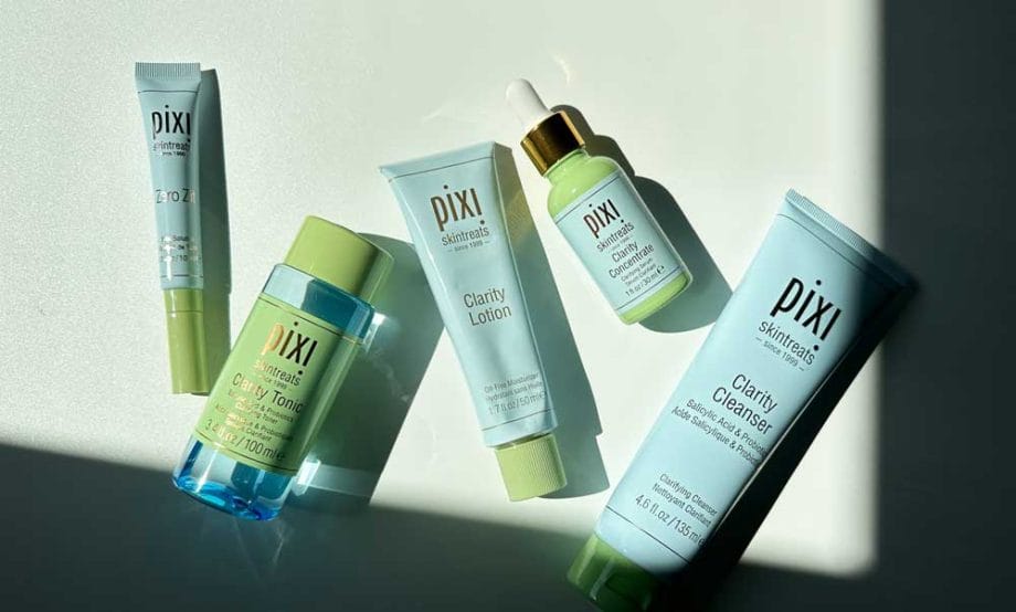 Skincare Quickie: Frische und klare Haut mit der Pixi Clarity Collection Pixi Beauty Clarity Collection: Erfahrungsbericht auf Hey Pretty Schweiz (Poren verkleinern und Ölglanz verfeinern)