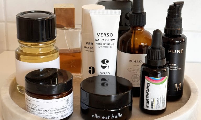 Hey Pretty Show Me Your Badezimmerschränkli Mayumi Matthäus Parfümerie Süskind Verso Evolve IKNOSGENERATION Le Pure