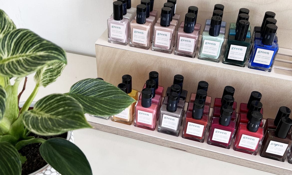 Hey Pretty Spa Review Mindful Beautystories Alina Sara Tash Sisterhood Manucurist Green Flash YU Beauty