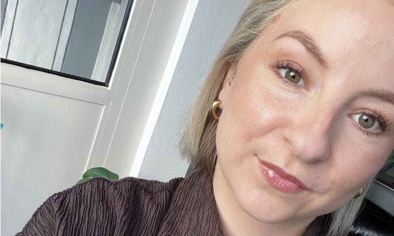 Freitags-DIY: Latte Make-up Tutorial Hey Pretty Beauty Blog Make-up Tutorial Latte Makeup TikTok Instagram Trend Eyeshadow Lidschatten Bronzer Contouring