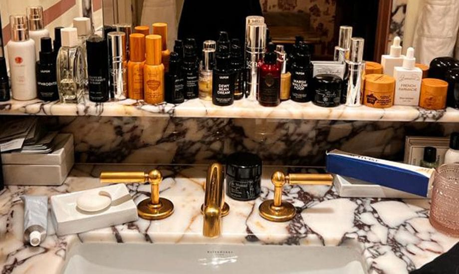 Show Me Your Badezimmerschränkli: Janine Knizia von Muse & Heroine (Hey Pretty)