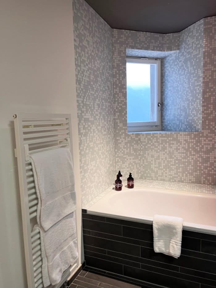 Hey Pretty Beauty Blog Magazine Spa Review Hotel Castell Zuoz Art Weekend Switzerland Wellness Hamam Rassoul