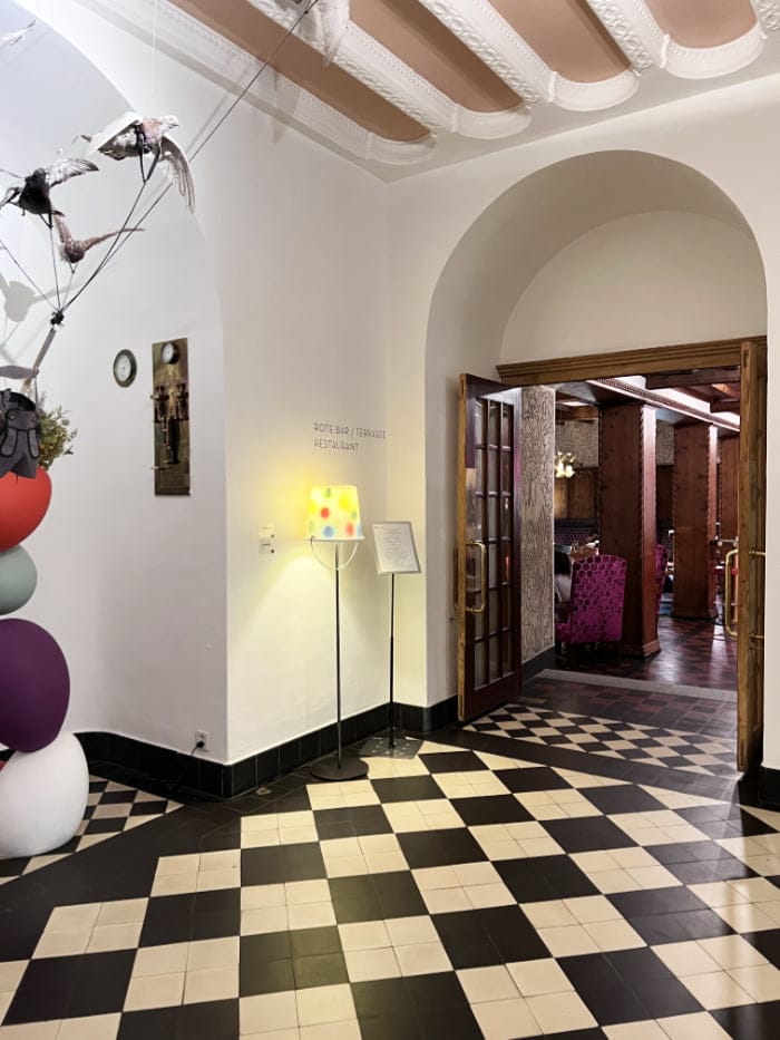 Hey Pretty Beauty Blog Magazine Spa Review Hotel Castell Zuoz Art Weekend Switzerland Wellness Hamam Rassoul