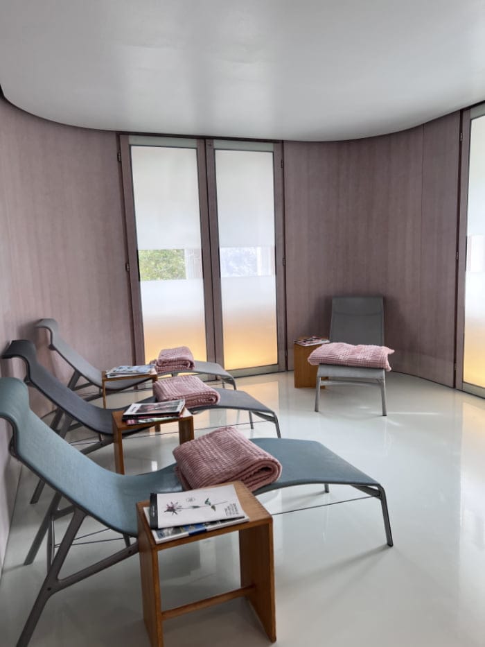 Hey Pretty Beauty Blog Magazine Spa Review Hotel Castell Zuoz Art Weekend Switzerland Wellness Hamam Rassoul