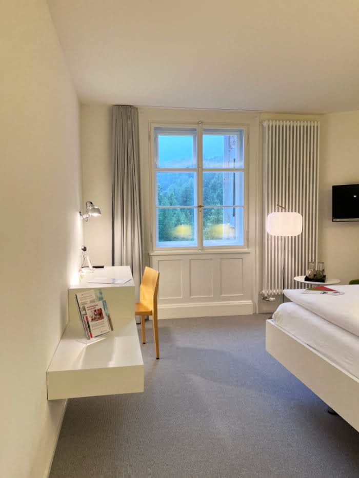 Hey Pretty Beauty Blog Magazine Spa Review Hotel Castell Zuoz Art Weekend Switzerland Wellness Hamam Rassoul