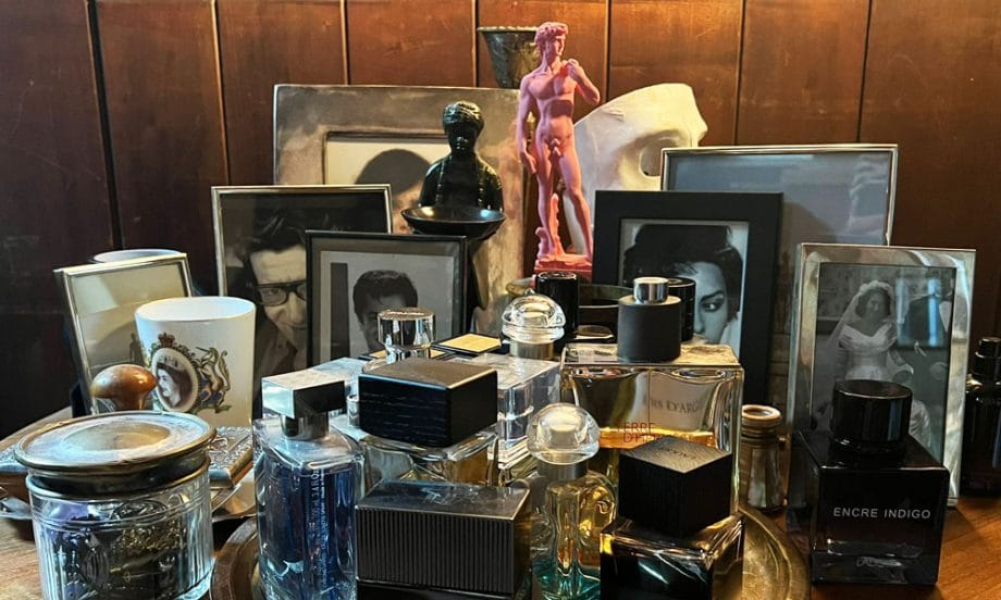 Show Me Your Badezimmerschränkli: Clifford Lilley (Hey Pretty Beauty Magazine)