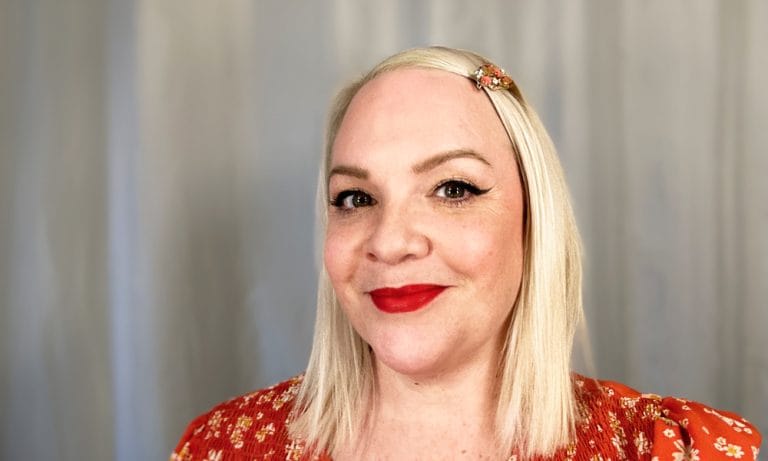 Festtags-Look 2023 zum Nachschminken: Das Hey Pretty Quick-Tutorial