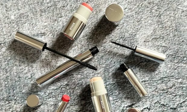 Hey Pretty Beauty Blog Magazine Review Loni Baur Editions Make-up Eyeliner Rouge Mascara Blush Highlighter Lipstick