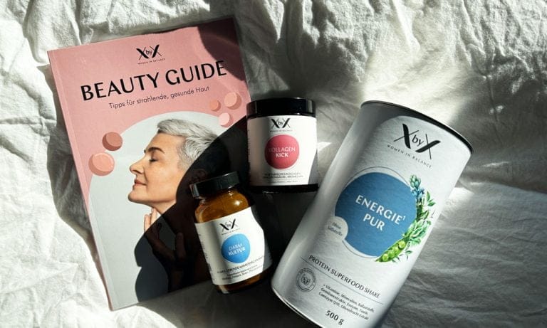 Schön in die Perimenopause mit XbyX: Das Giveaway XbyX: Nährstoffe für Frauen – Verlosung von einem Beauty Set mit Kollagen, Darm-Nahrungsmittelergänzung und Protein-Shake (Hey Pretty Schweiz)