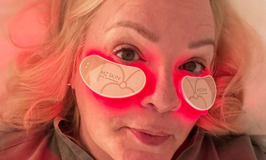 Wir testen die MZ Skin LightMAX Eyeconic LED Augenmaske (Hey Pretty Schweiz)