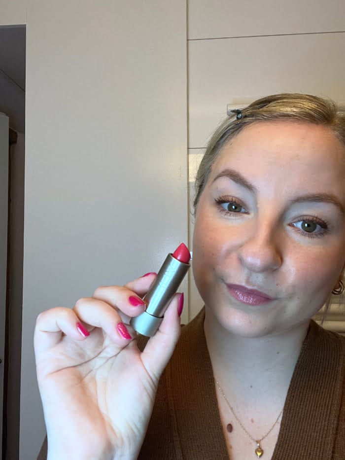 Ready für den Valentinstag: Make-up Tutorial und noch einiges mehr 8 Hey Pretty Beauty Blog Magazine Valentinstag Valentine's Day Nails Make-up Tutorial Selfcare