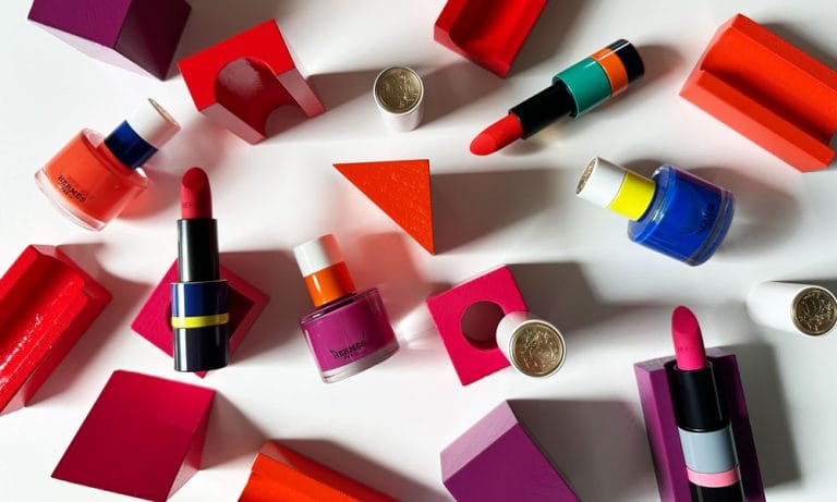 Hermès Limited Edition 2024: Die Make-up Schmuckstücke zum Frühlingsbeginn Hermès Spring 2024: Limited Edition Rouge Hermès and Hermès Nail Polish (Hey Pretty Beauty Magazin)
