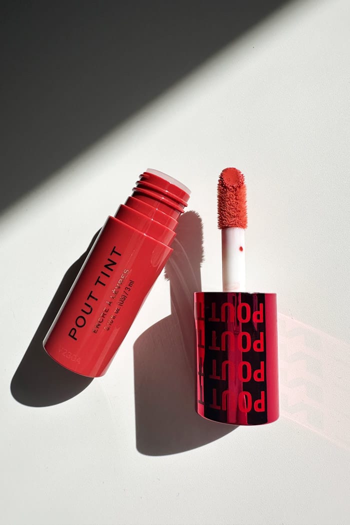 Makeup Revolution Pout Tint Lip & Cheek Tint: Die Mother-Daughter-Swatchparty 15 PoutTint SweetieCoral