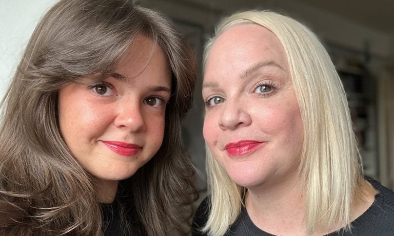 Makeup Revolution Pout Tint: Erfahrungsbericht und Swatches auf Hey Pretty Schweiz