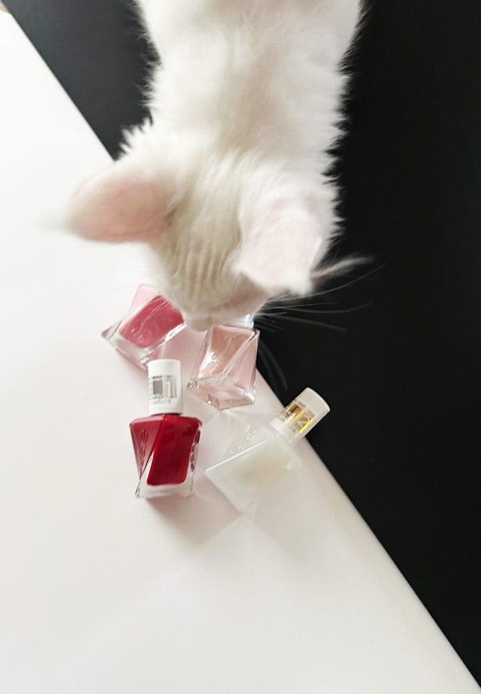 Essie GelCouture Outtake Buesi