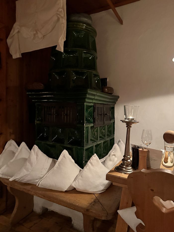 Spa Review: HUBERTUS Mountain Refugio Allgäu 3 Hubertus Restaurant Kachelofen