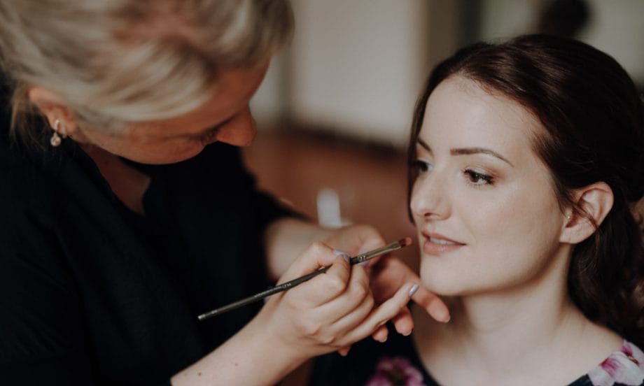 Hey Pretty Beauty Blog Magazine Bridal Season Bridal Hair Make-up Beauty Tipps