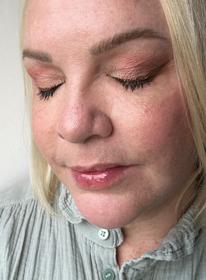 NajOleari Look Closeup