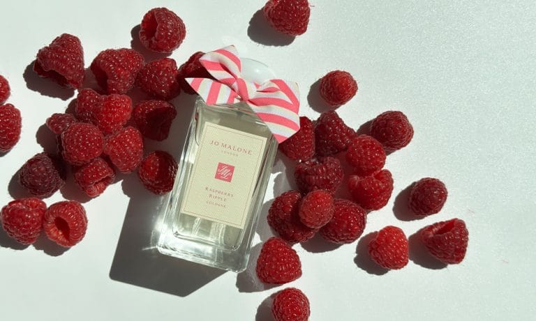 Sommerliebe mit Himbeer-Schuss: Jo Malone Raspberry Ripple Cologne Jo Malone London Raspberry Ripple: Duft Review auf Hey Pretty Schweiz