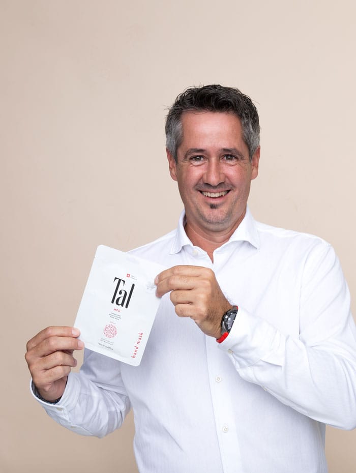 Show Me Your Badezimmerschränkli: Oliver Lüscher 2 OliverLuescher Portrait PR