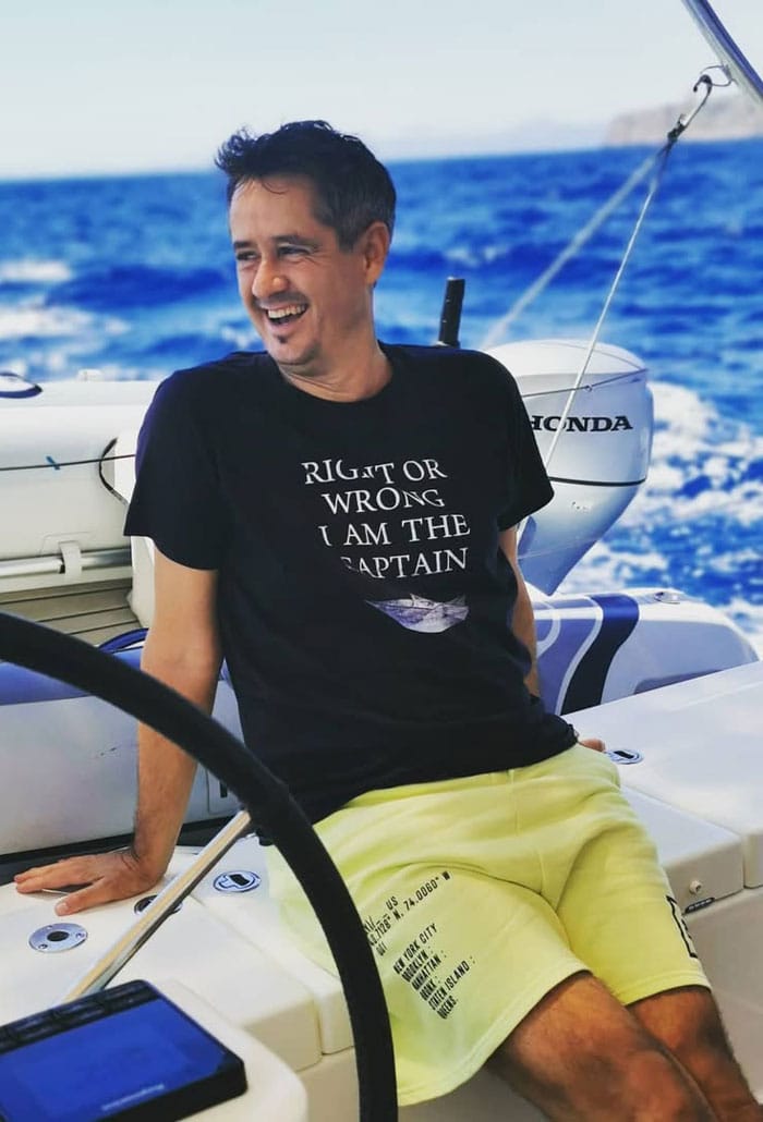 Show Me Your Badezimmerschränkli: Oliver Lüscher 1 OliverLuescher Segeln