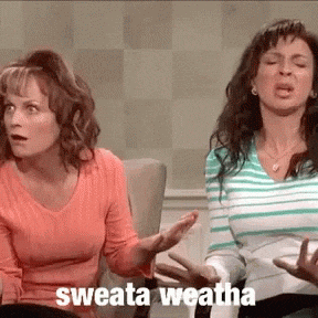 Sweater Weather: Die Hey Pretty Pulli-Parade 1 giphy