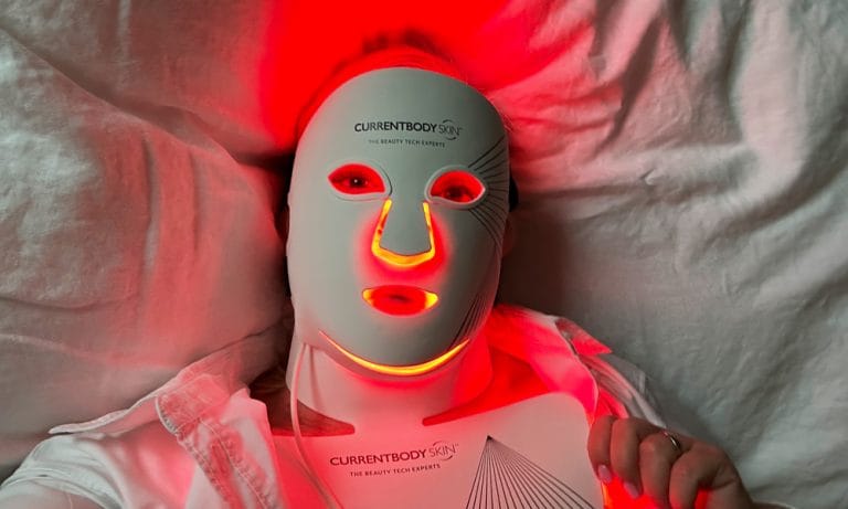 CurrentBody Skin LED Gesichtsmaske – und die neue LED Hals und Dekolletémaske: Meine Langzeiterfahrung auf Hey Pretty Schweiz