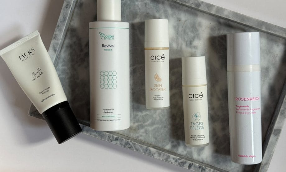 Show Me Your Badezimmerschränkli: Anja Frankenhäuser aka Schminktante (Hey Pretty)