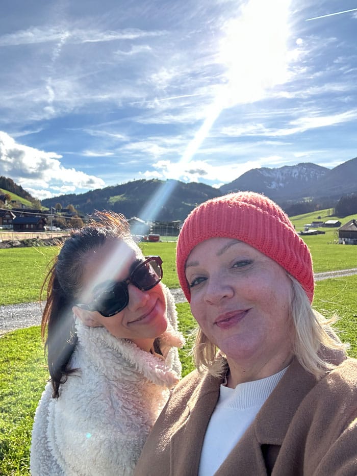 AppenzellerHuus Gonten Dusse Selfie