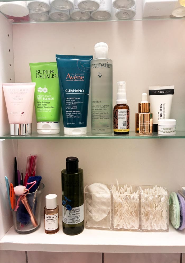 Show Me Your Badezimmeschränkli: Gabriela Holenstein 5 Gabriela Holenstein Schrank Hoch 2 1