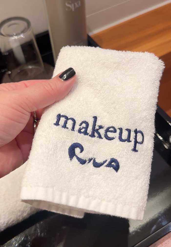 Riva Hotel Zimmer Bad Detail