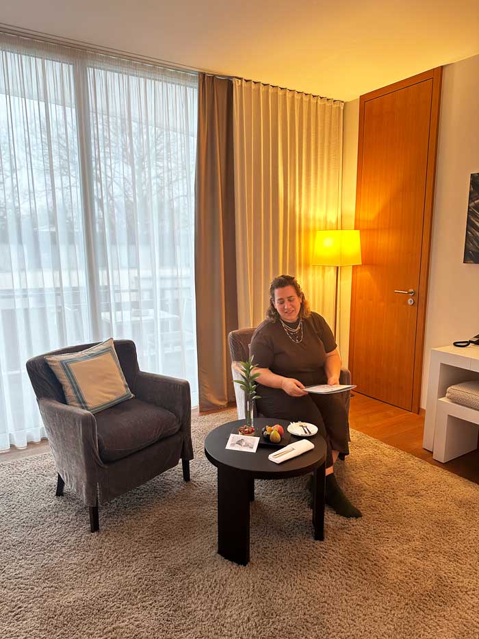 Riva Hotel Zimmer Jenny Sitzecke