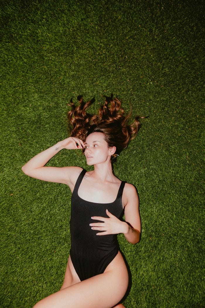 bademode unsplash wesley tingey