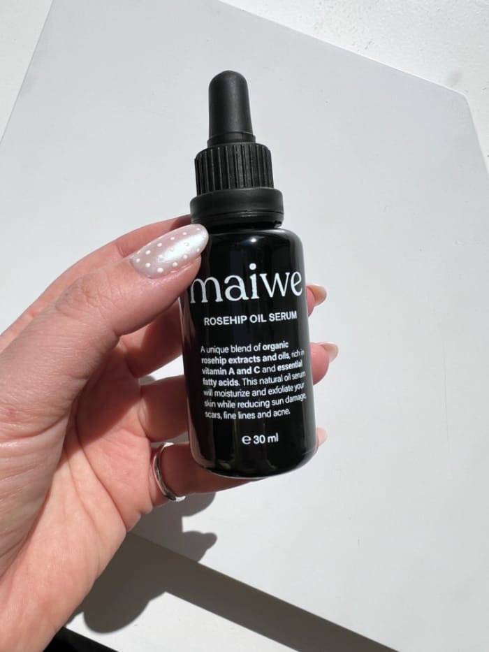 Brand Love mit Verlosung: Maiwe 9 Hey Pretty Beauty Blog Mag Brand Love Maiwe Skincare Naturkosmetik Kultkosmetik Rosehip Oil Extract Rosehip Oil Serum