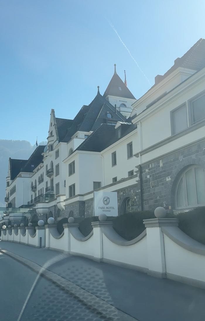 park hotel vitznau aussen anfahrt
