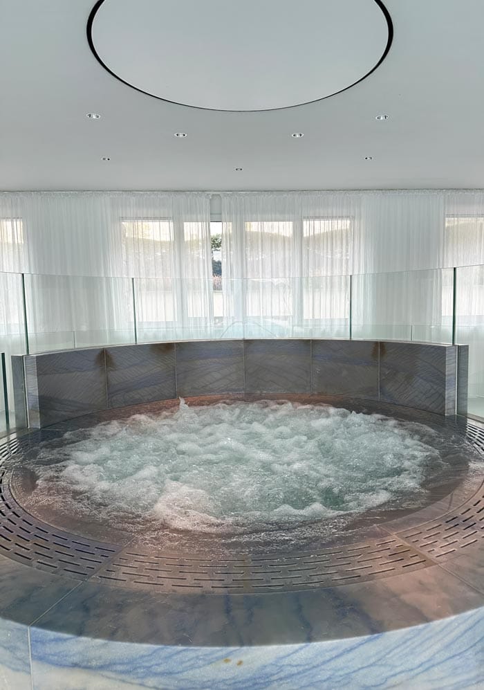 park hotel vitznau spa whirlpool