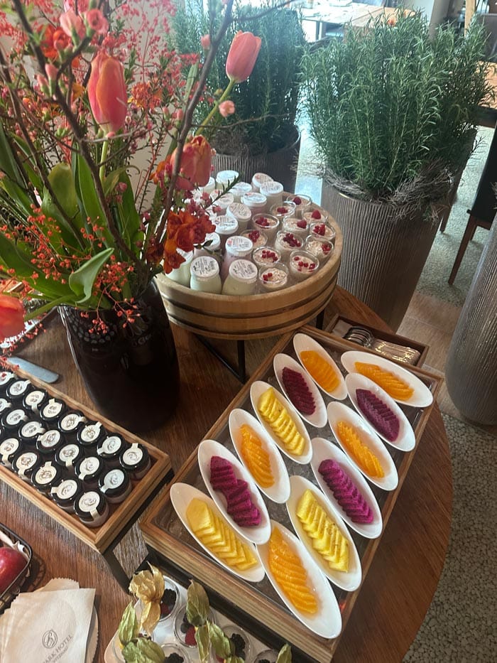park hotel vitznau zmorge buffet fruechte