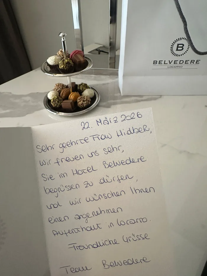 Spa Review mit ordentlich Frühlingssonne: Hotel Belvedere Locarno 15 Belvedere Hotel Zimmer Welcome