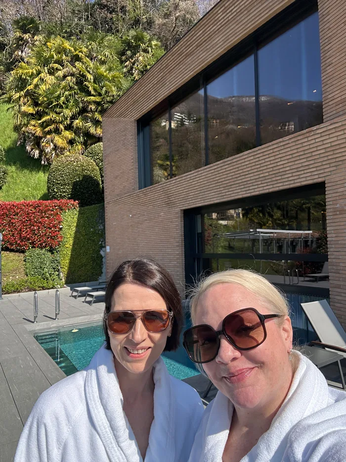 Spa Review mit ordentlich Frühlingssonne: Hotel Belvedere Locarno 32 Belvedere Spa Aussen SelfiePool