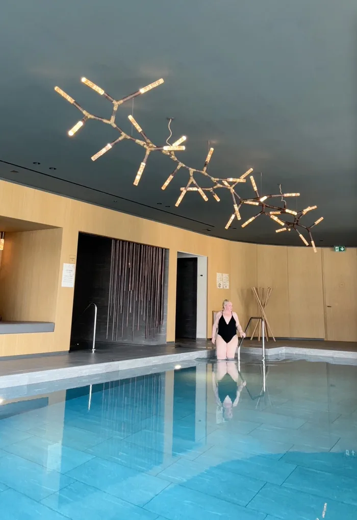 Spa Review mit ordentlich Frühlingssonne: Hotel Belvedere Locarno 29 Belvedere Spa PooL Steffi