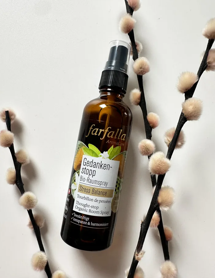 Mal kurz durchatmen mit der neuen farfalla Stress Balance Linie 9 farfalla GedankenStopp Raumspray