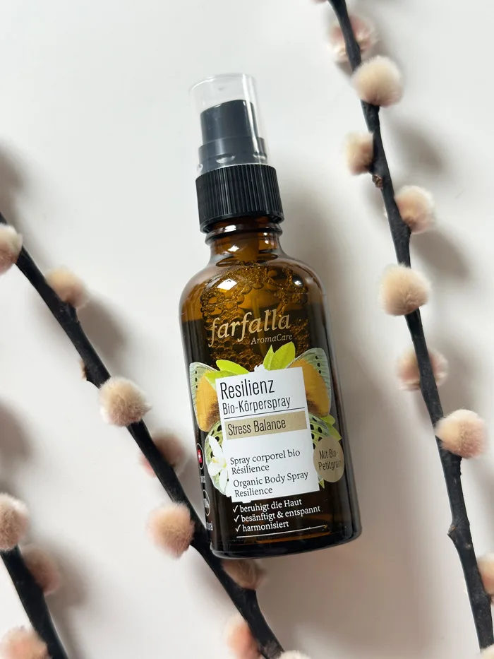 Mal kurz durchatmen mit der neuen farfalla Stress Balance Linie 8 farfalla Resilienz Spray