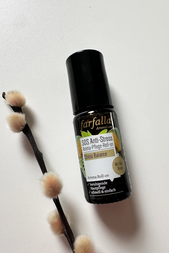 Mal kurz durchatmen mit der neuen farfalla Stress Balance Linie 10 farfalla SOS AntiStress Rollon