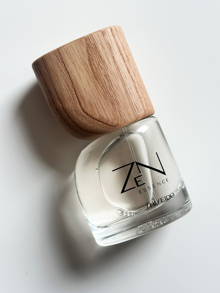 Shiseido Zen Essence: Ein Kokon für die Sinne 1 shiseido zen essence flakon